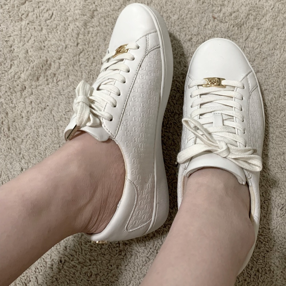 Michael kors  shose, size 7,5, white color